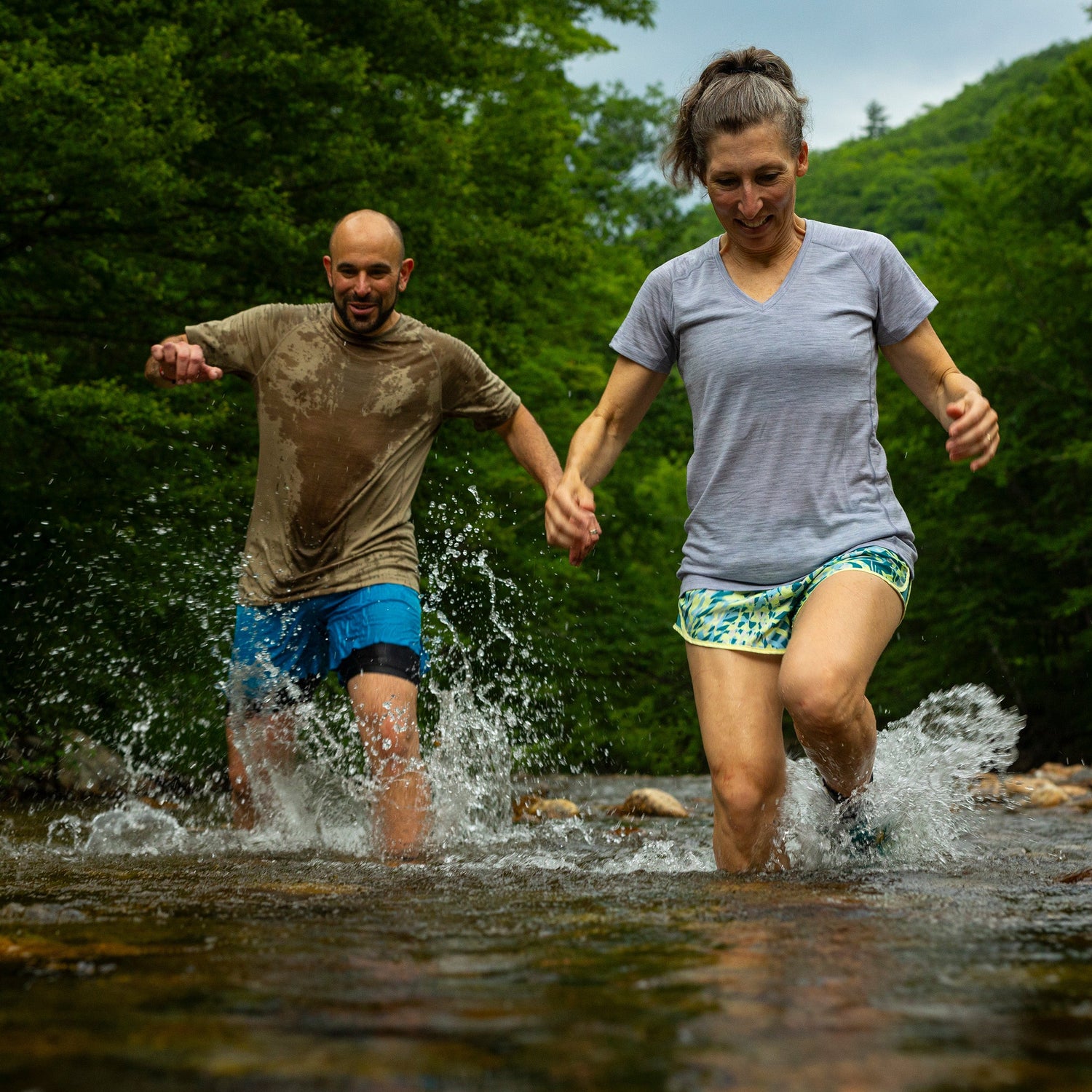 Microweight - Women's Wool V-Neck T-Shirt Woolverino