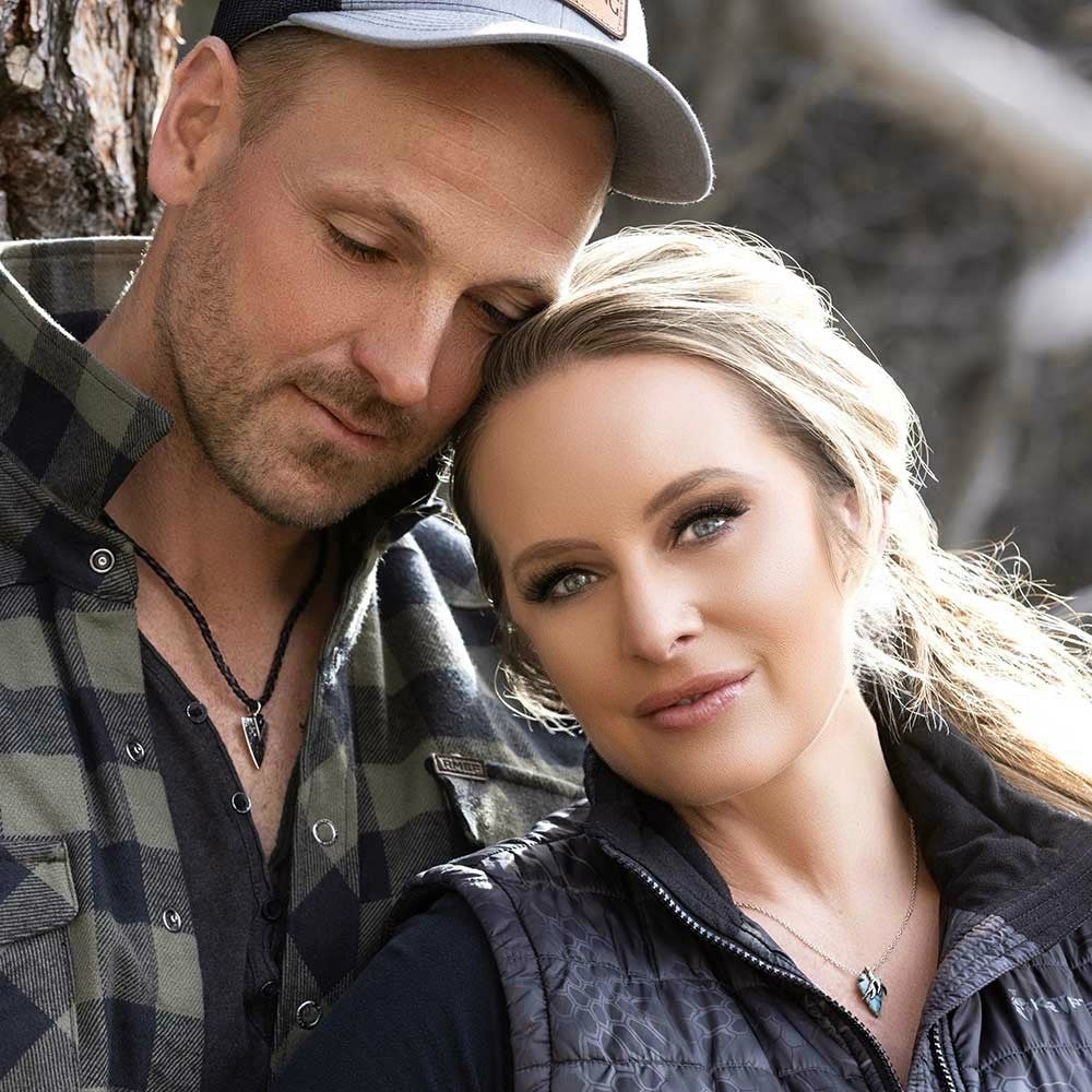 Antlers Point Turquoise Arrowhead Necklace